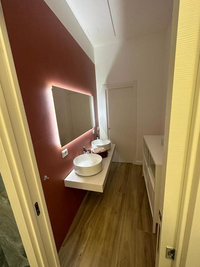 Napoli Centro - Di&Da Guest House Екстер'єр фото