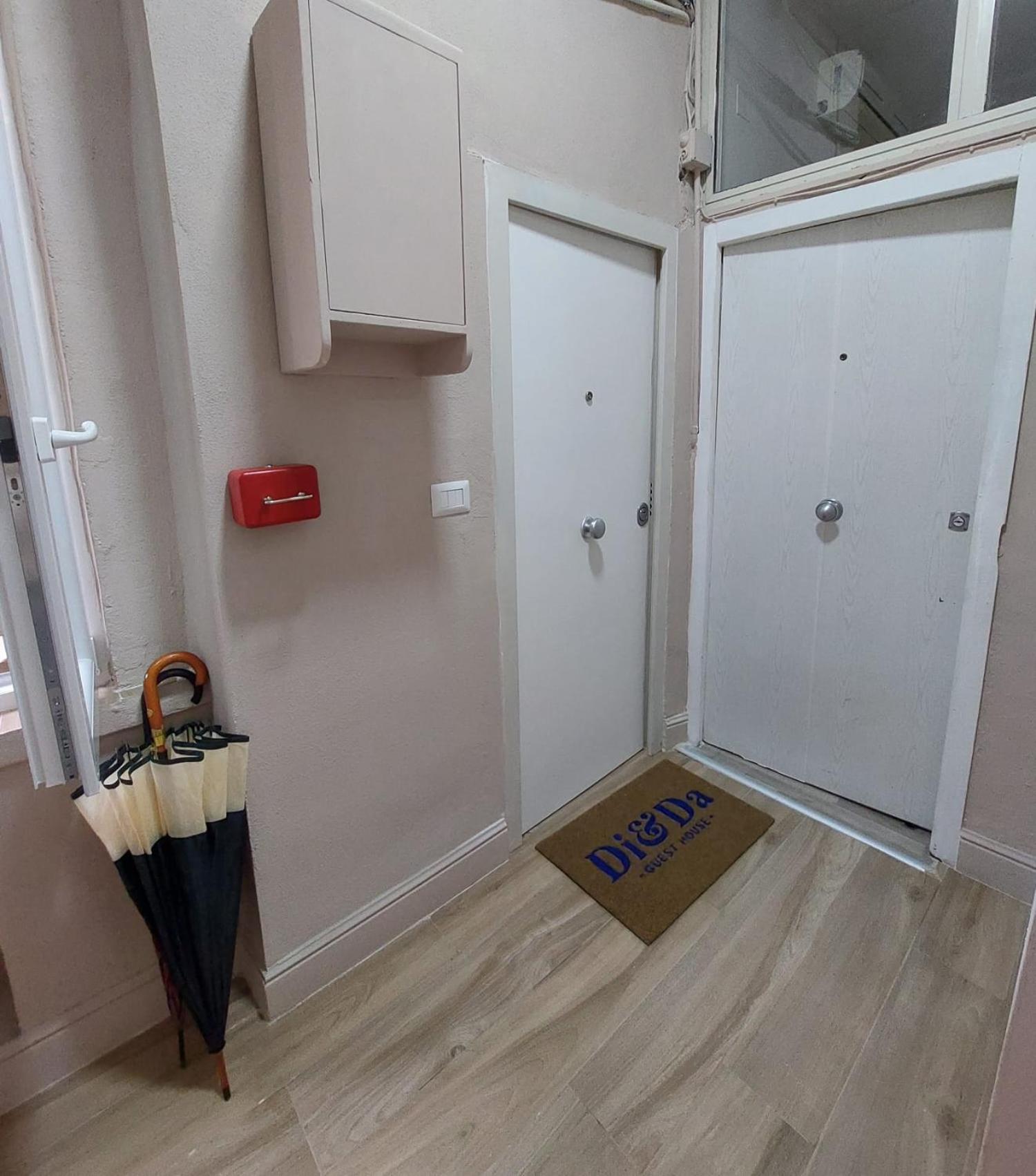 Napoli Centro - Di&Da Guest House Екстер'єр фото